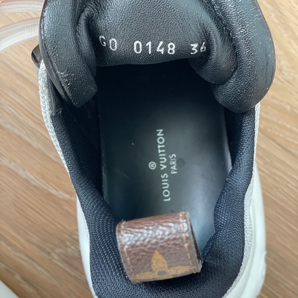 LOUIS VUITTON ARCHLIGHT SNEAKERS - Picture 5 of 8